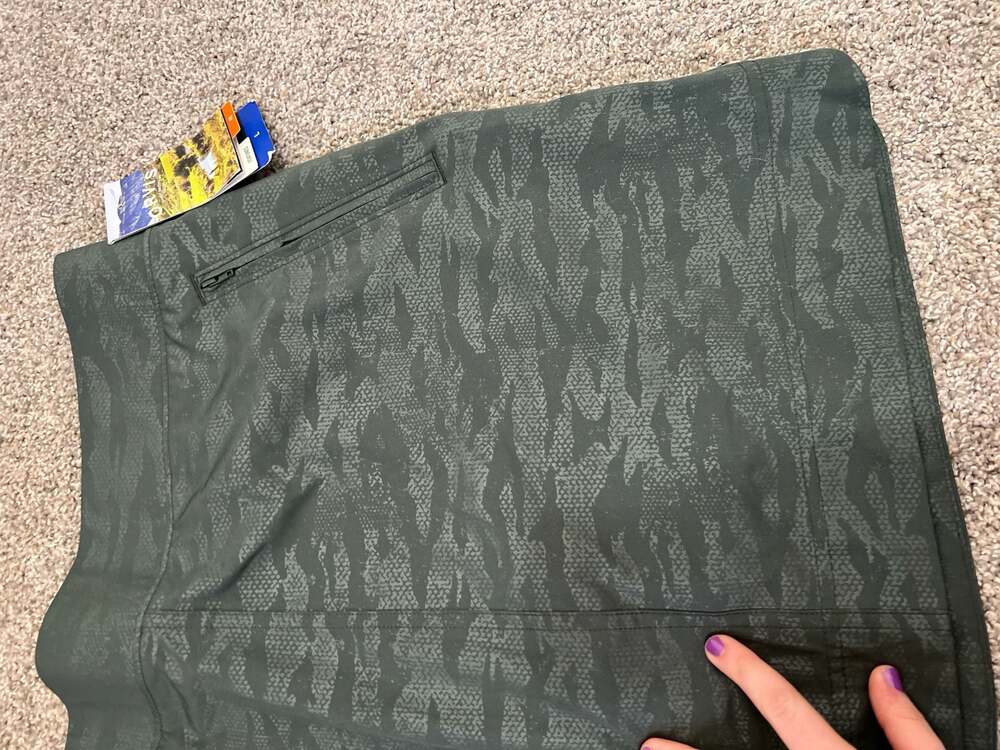 New Orvis Travel Skort Medium Pixelated Camo Green - Picture 3 of 7